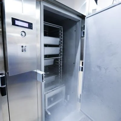 https://domprollc.com/wp-content/uploads/2021/04/walk-in-freezer-repair.jpg.webp